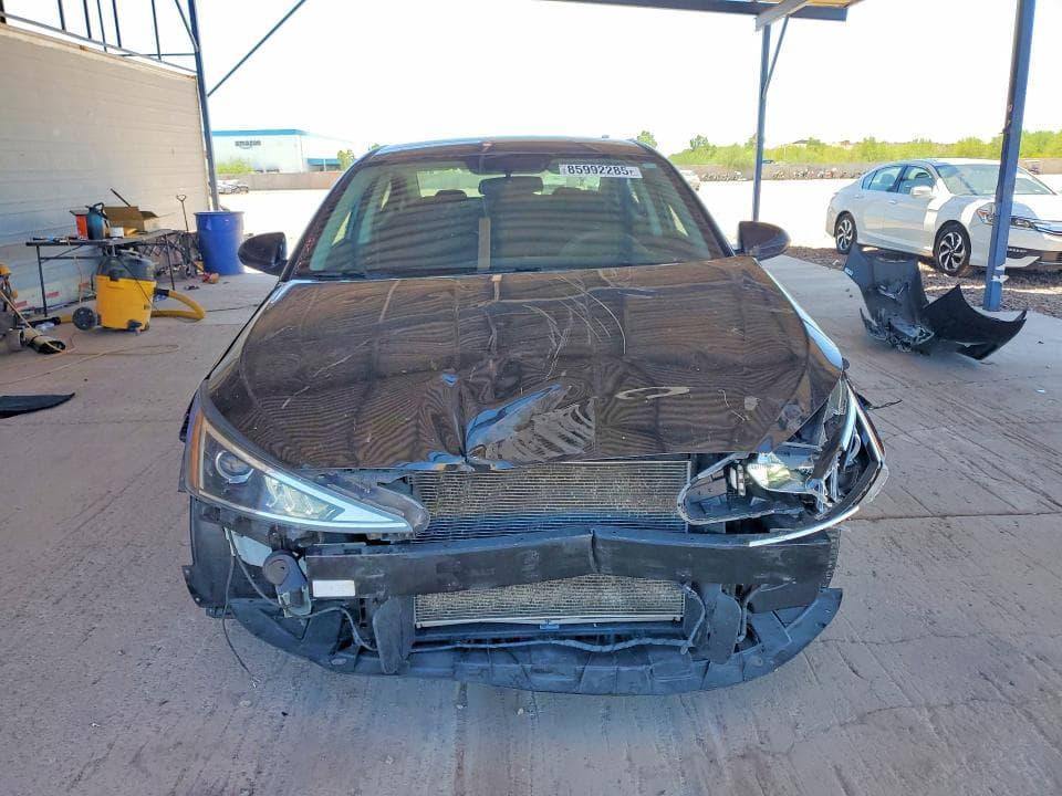 2019 HYUNDAI ELANTRA SE 5