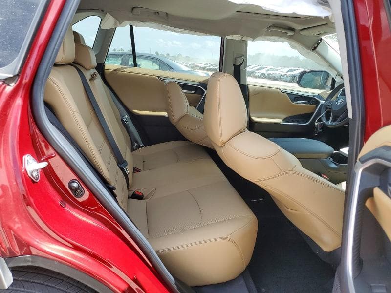 2022 TOYOTA RAV4 LIMITED 11