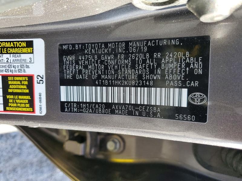2019 TOYOTA CAMRY SE 12