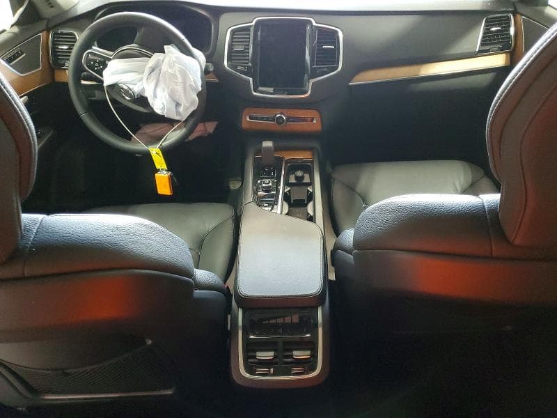 2024 VOLVO XC90 PLUS 8