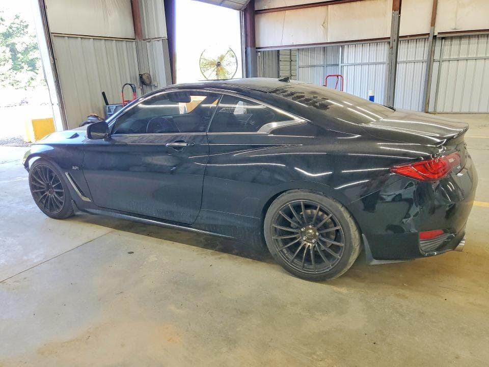 2018 INFINITI Q60 3.0T LUXE 2