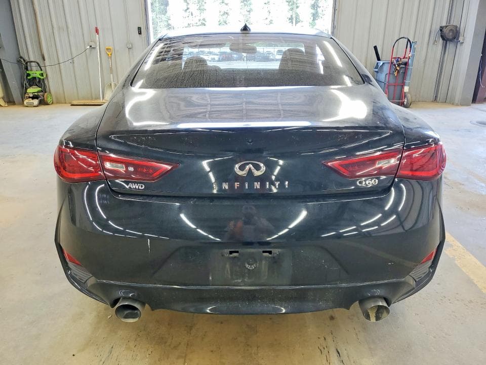 2018 INFINITI Q60 3.0T LUXE 6
