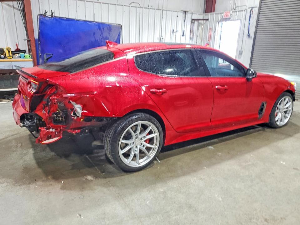 2018 KIA STINGER GT2 3