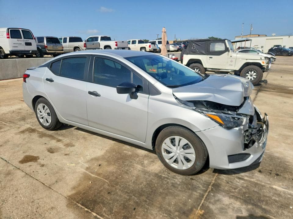 2025 NISSAN VERSA S 4