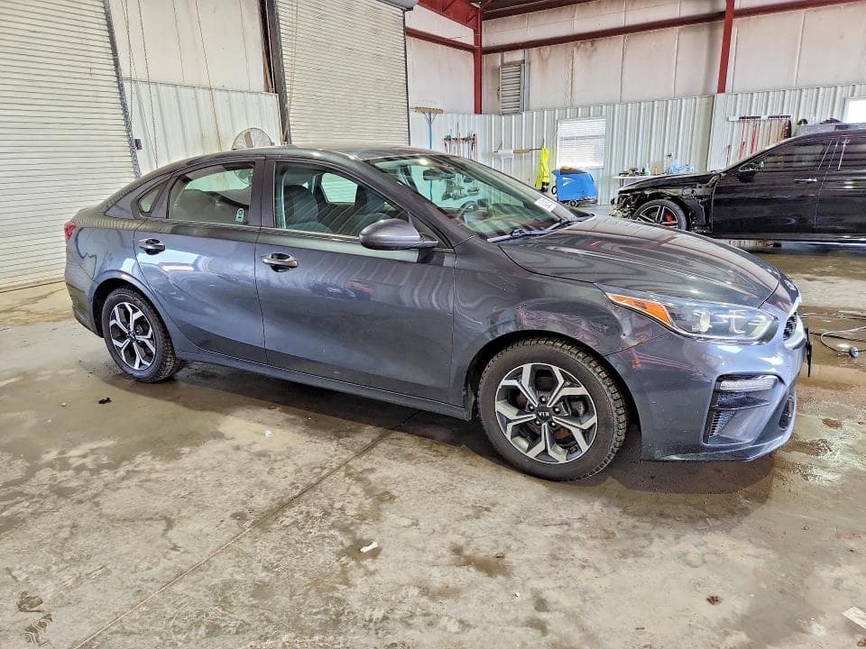 2021 KIA FORTE LXS 4