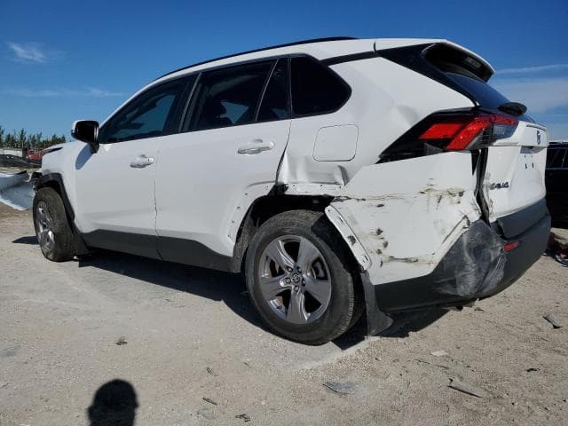 2024 TOYOTA RAV4 XLE 2