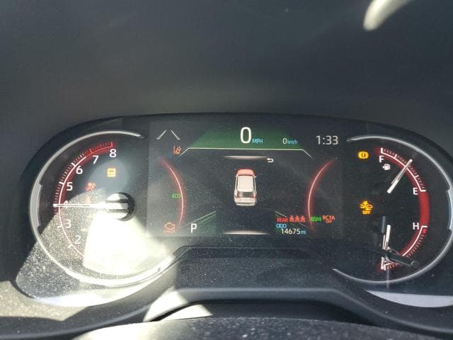 2024 TOYOTA RAV4 XLE 9