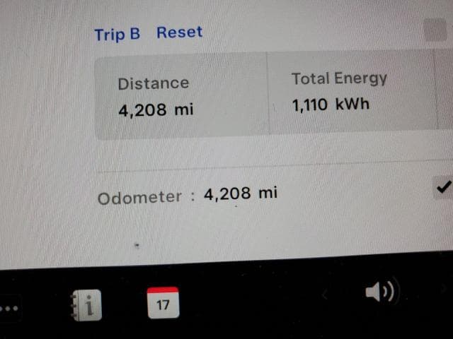2024 TESLA MODEL 3 9