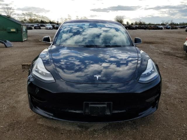 2018 TESLA MODEL 3 5