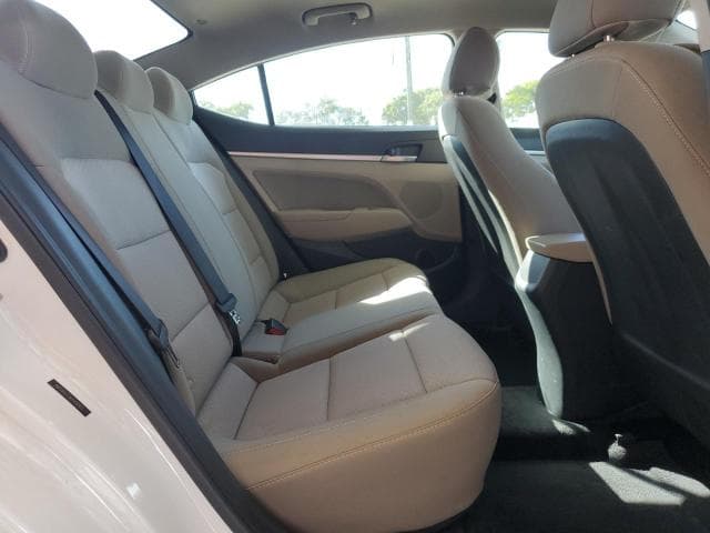 2019 HYUNDAI ELANTRA SEL 11