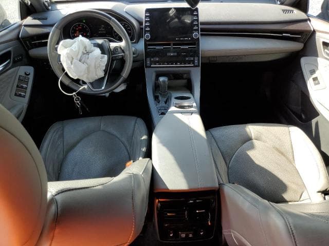 2021 TOYOTA AVALON LIMITED 8