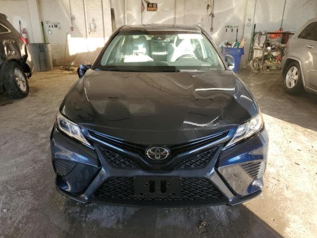 2018 TOYOTA CAMRY SE SE 5