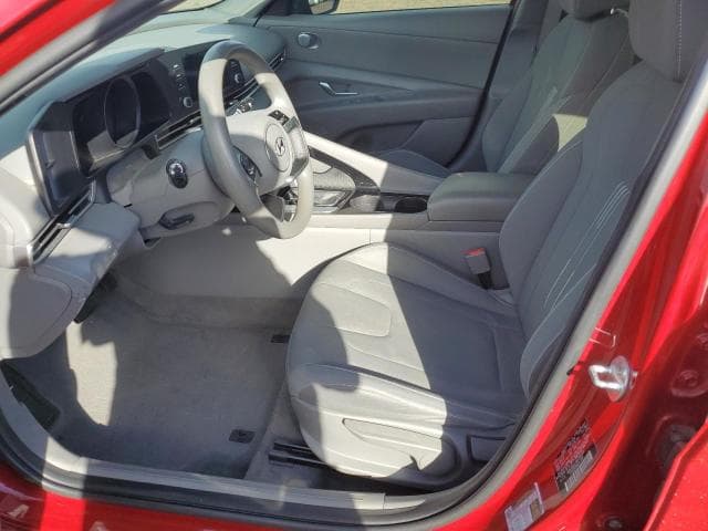 2021 HYUNDAI ELANTRA 8