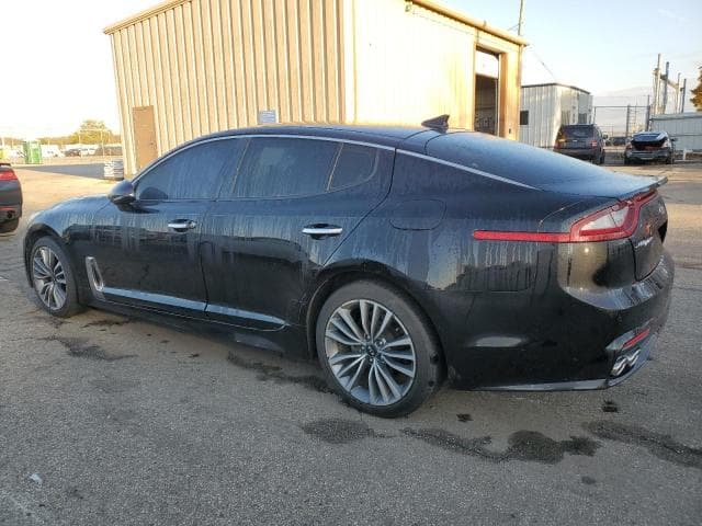2019 KIA STINGER 3