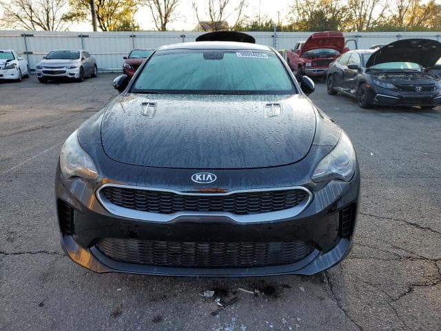 2019 KIA STINGER 6