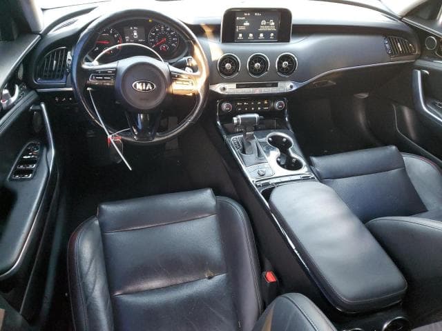 2019 KIA STINGER 9