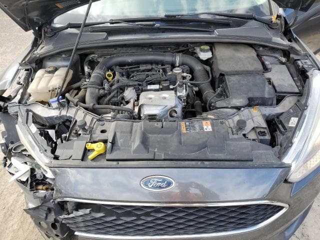 2017 FORD FOCUS SE 11