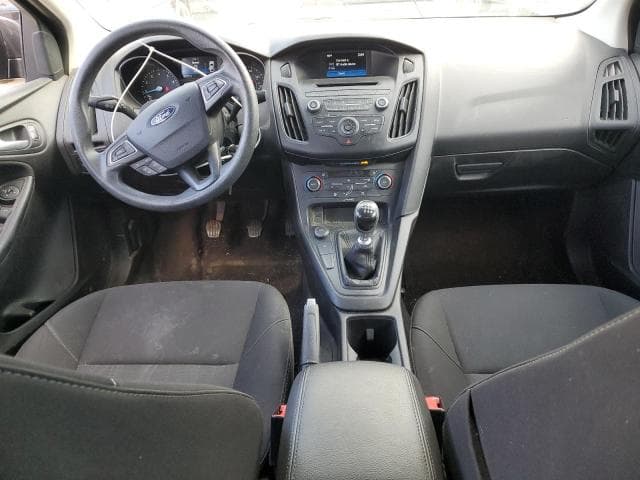 2017 FORD FOCUS SE 8