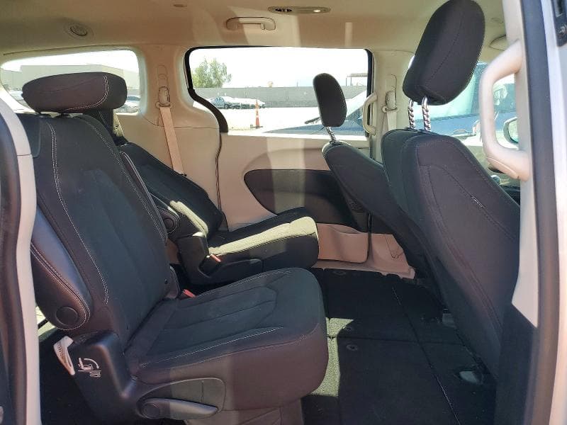 2023 CHRYSLER VOYAGER LX LX 12