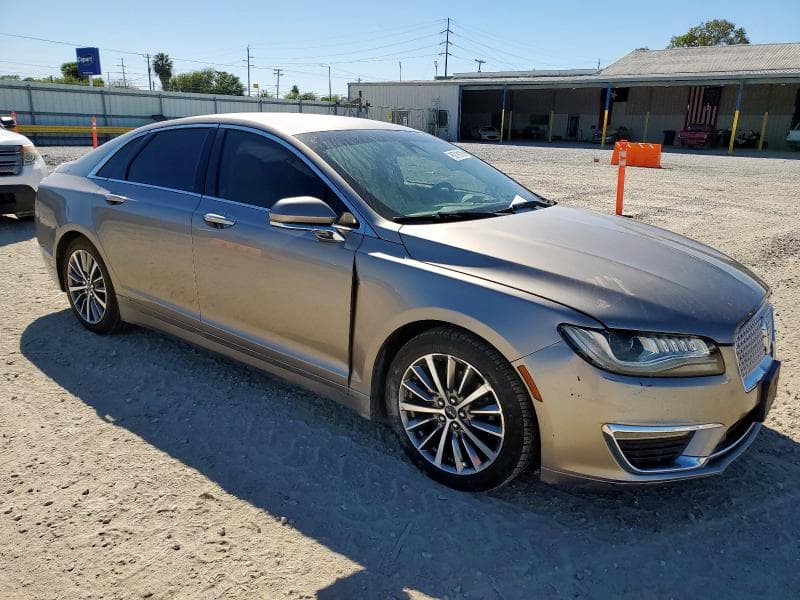 2019 LINCOLN MKZ 4