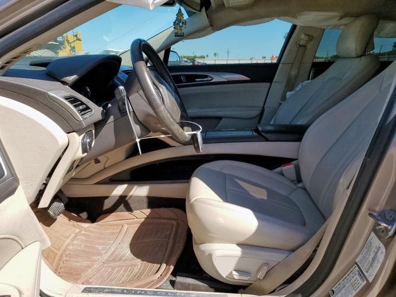 2019 LINCOLN MKZ 7