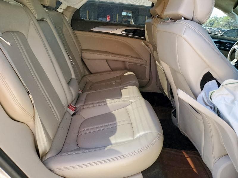 2019 LINCOLN MKZ 10