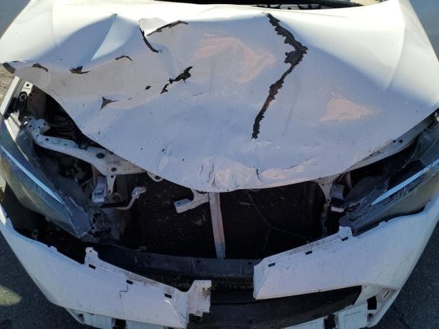 2018 TOYOTA COROLLA L 11