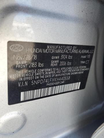 2019 HYUNDAI ELANTRA SE 13