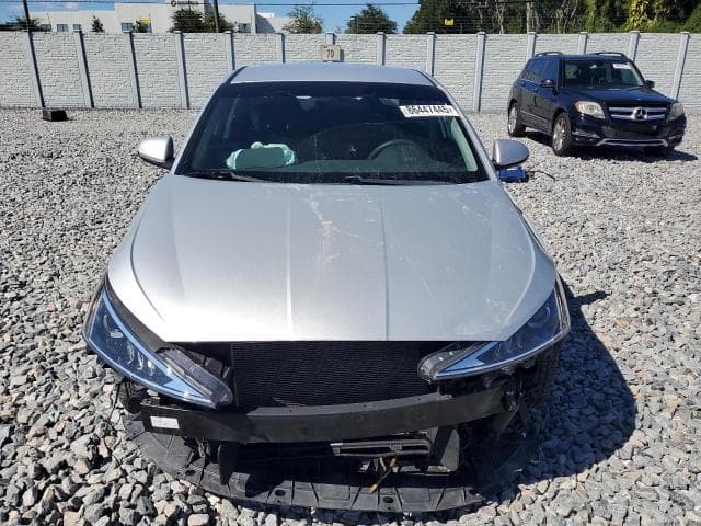 2019 HYUNDAI ELANTRA SE 5