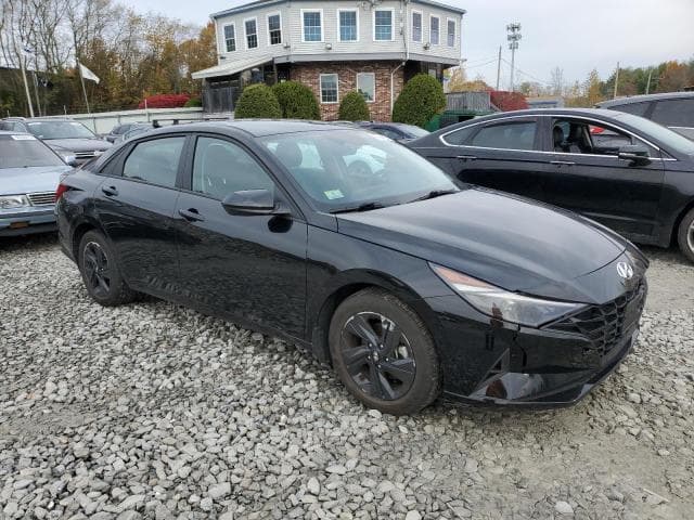 2023 HYUNDAI ELANTRA SEL 4