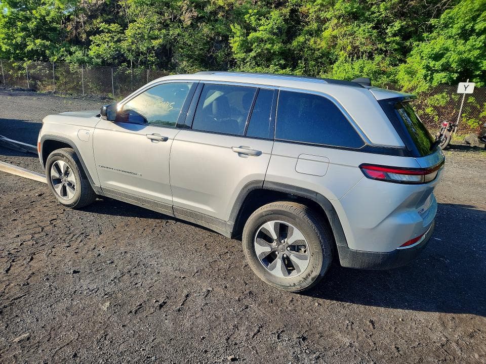 2023 JEEP GRAND CHEROKEE LIMITED 4XE LIMITED 4XE 3