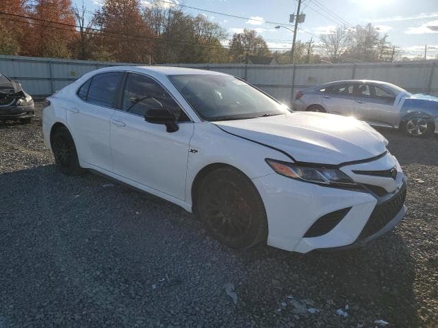 2019 TOYOTA CAMRY L 4