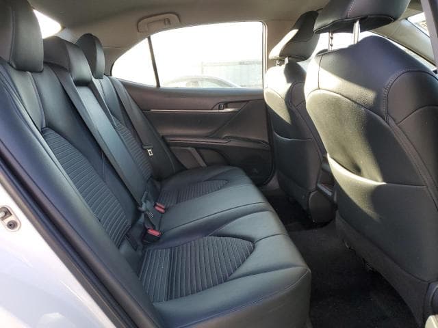 2019 TOYOTA CAMRY L 10