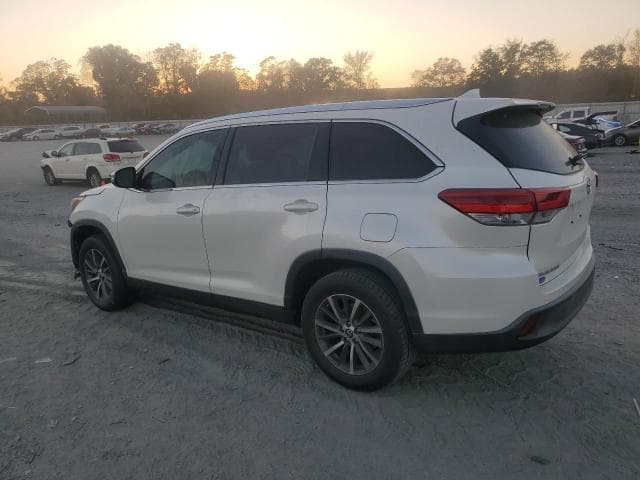 2019 TOYOTA HIGHLANDER SE SE 2