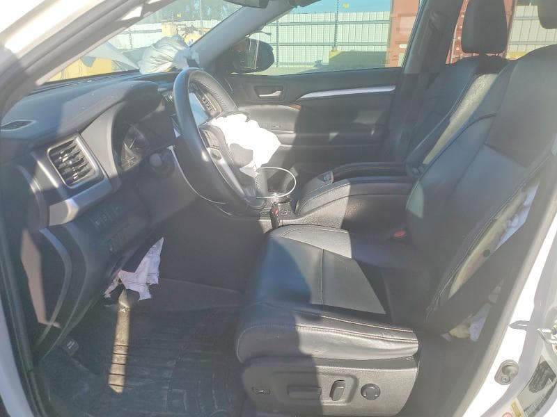 2019 TOYOTA HIGHLANDER SE SE 7