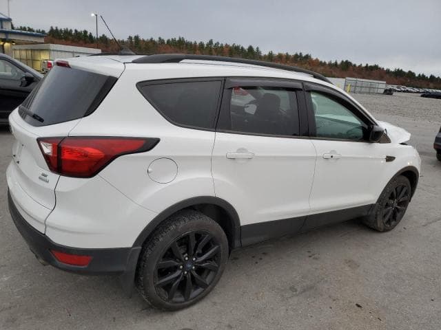 2019 FORD ESCAPE SE SE 3