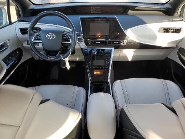 2017 TOYOTA MIRAI 8