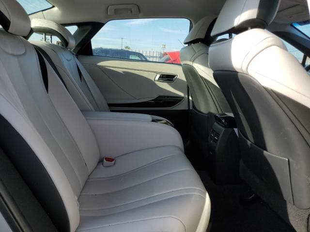2017 TOYOTA MIRAI 10