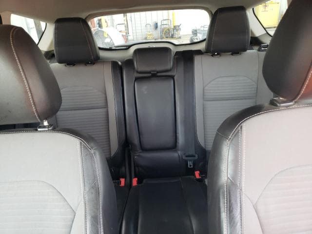 2017 FORD ESCAPE SE 10
