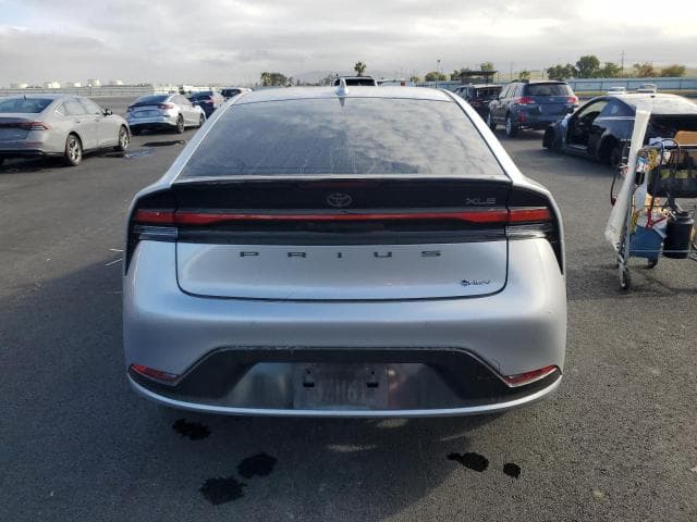 2024 TOYOTA PRIUS LE 6