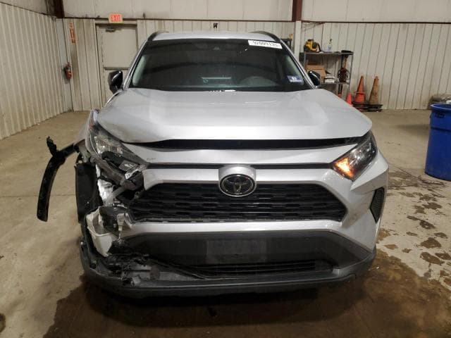 2019 TOYOTA RAV4 LE 5