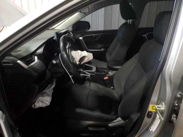 2019 TOYOTA RAV4 LE 7