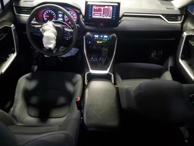 2019 TOYOTA RAV4 LE 8
