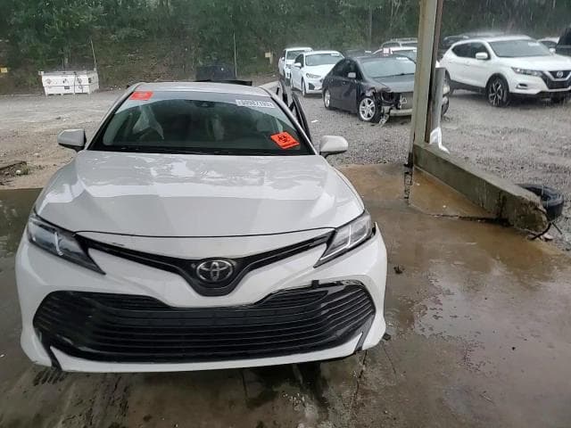 2018 TOYOTA CAMRY L L 13