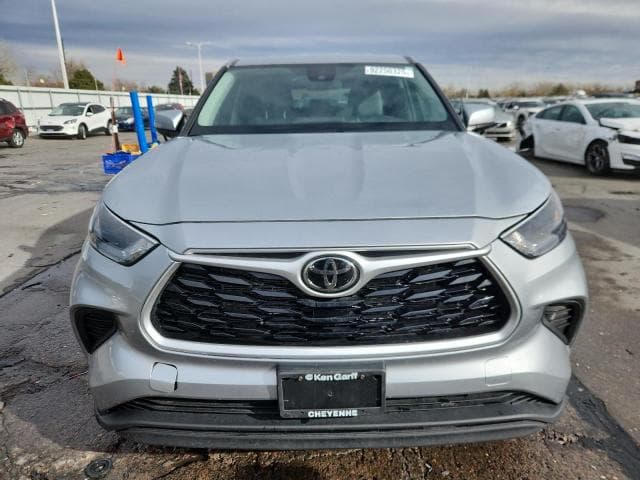 2022 TOYOTA HIGHLANDER L L 5