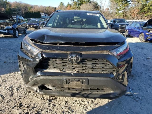 2020 TOYOTA RAV4 LE 5