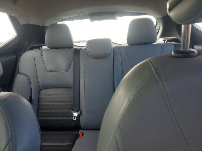 2023 NISSAN KICKS SR 10