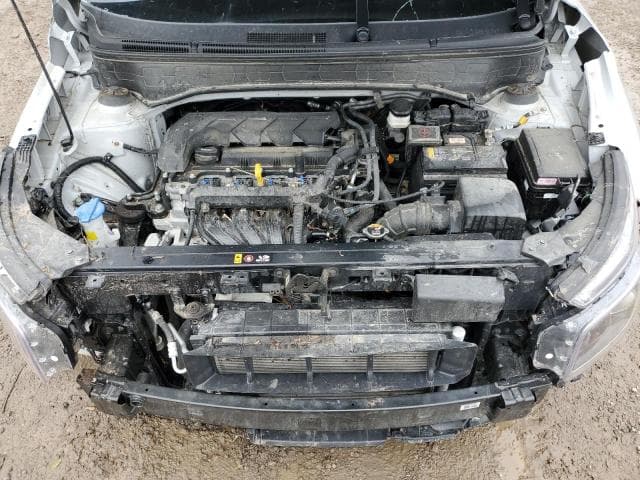 2025 HYUNDAI VENUE SE 11