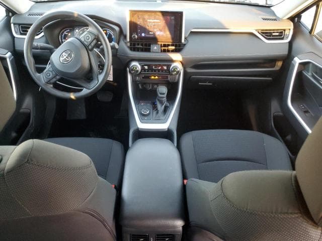 2025 TOYOTA RAV4 LE LE 8