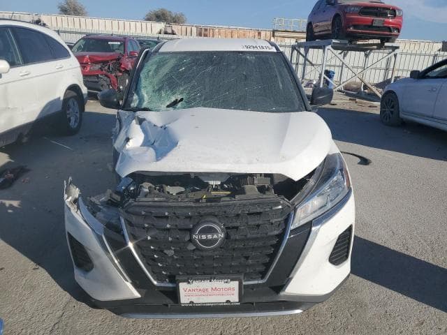 2022 NISSAN KICKS S 5
